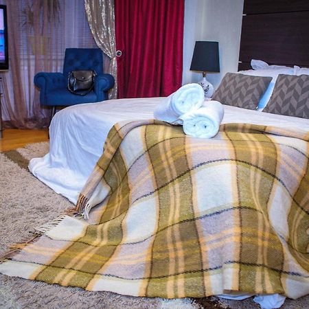 Ornava Boutique Apartments Тернопил Екстериор снимка