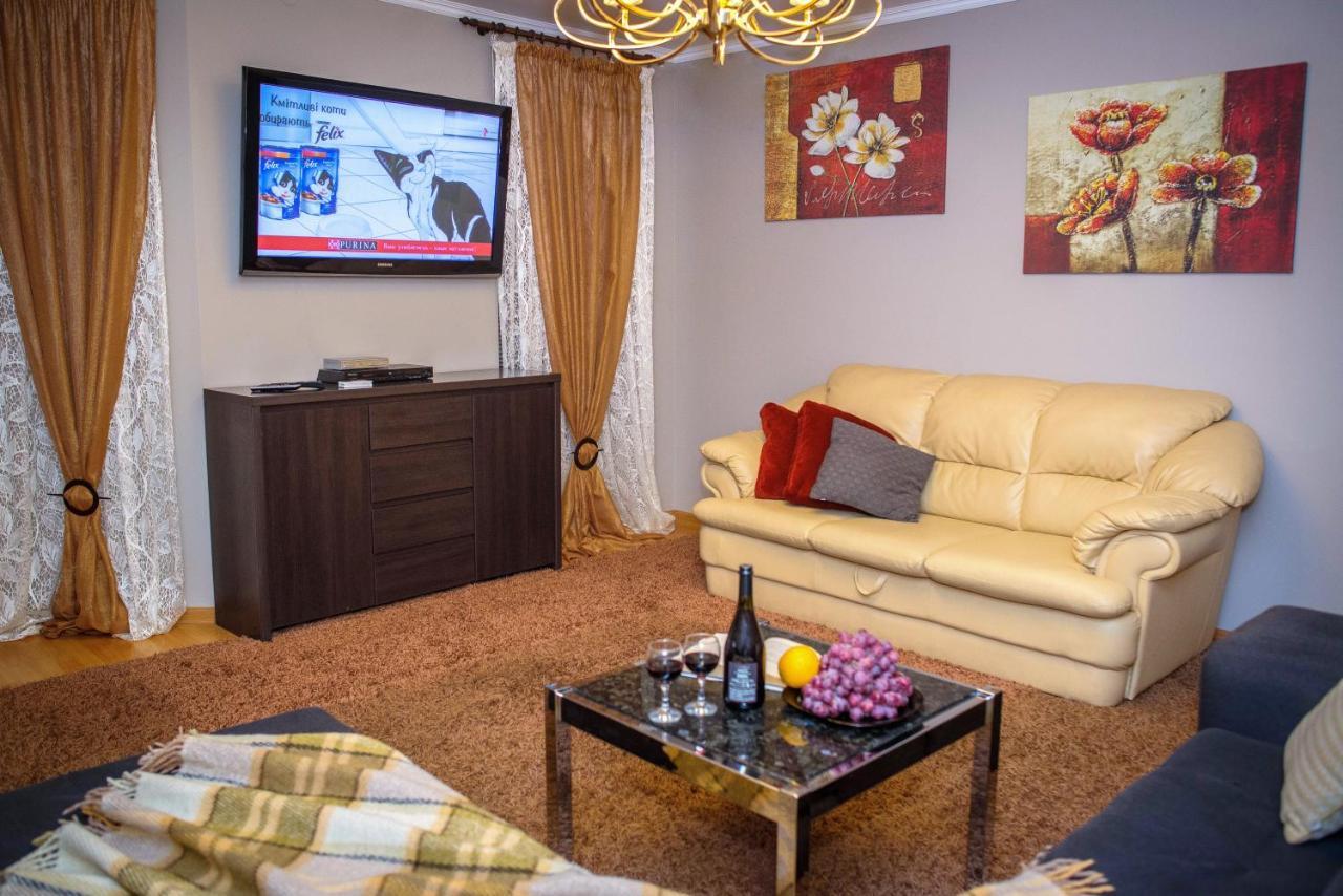 Ornava Boutique Apartments Тернопил Екстериор снимка