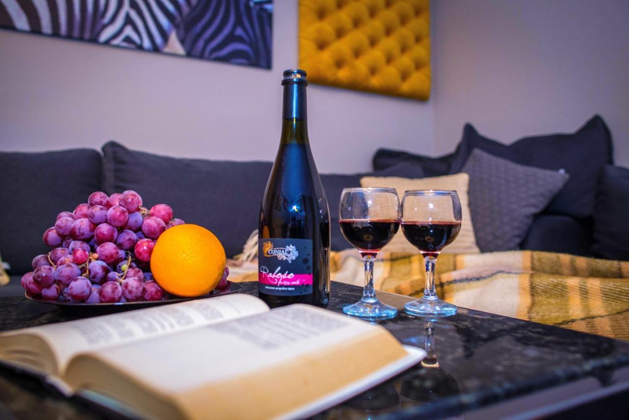 Ornava Boutique Apartments Тернопил Екстериор снимка